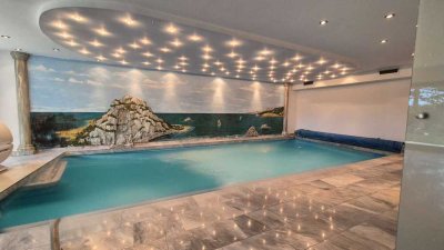 Luxuriöses Anwesen direkt am Bockberg in Leonberg mit traumhaftem Blick, Indoor Pool und Kaminzimmer