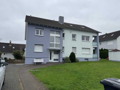 Attraktive 4,5-Zimmer-Dachgeschosswohnung mit Balkon, Einbauküche in Wörth am Main