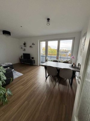 Schöne 3 Zimmer Wohnung mit Süd-Balkon und Blick auf Petersberg und Fulda