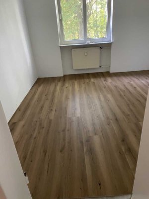 Erstbezug nach Sanierung: attraktive 5-Zimmer-Wohnung mit Balkon in Fulda