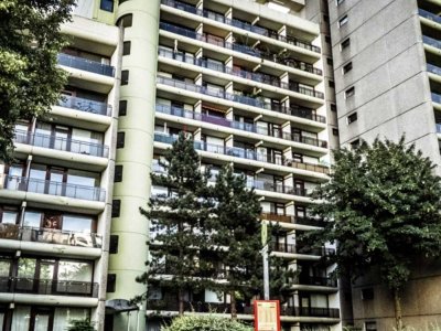 1-Zimmer-Wohnung mit Balkon, Kellerraum und Aufzug. Köln Junkersdorf in der Nähe der Sporthochschule