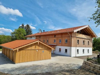 Großzügige 4 Zimmer DG Wohnung mit West Loggia am Naturschutzgebiet