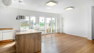 Bezugsfreies Penthouse auf 2 Etagen: Lift, Fußbodenheizung, Klimaanlage, Sauna, 2 Bäder & Balkone