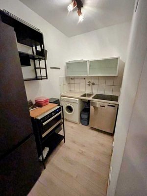 580 € - 38 m² - 1.0 Zi.