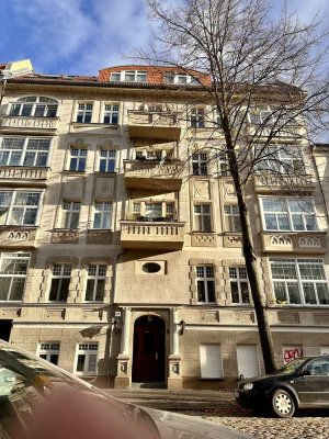 Privatverkauf aus Altersgründen: Wohnung mit Seele in Lichtenberg / Friedrichsfelde