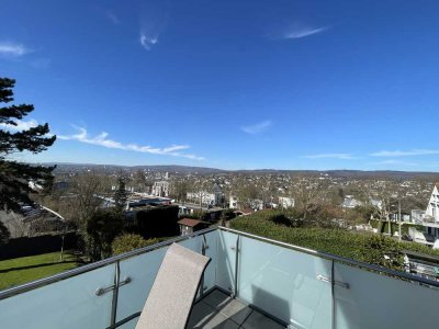 *PARTAW IMMOBILIEN* ++Penthouse in Top-Lage mit Blick in Richtung Taunus!++