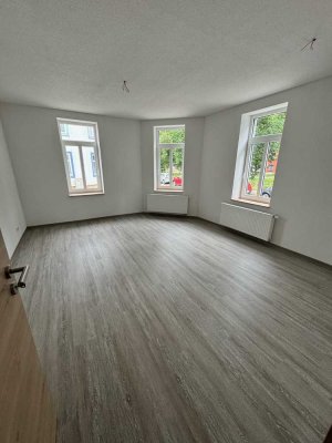 Exklusive 2-Zimmer-Wohnung mit Einbauküche im Erdgeschoss zu vermieten!