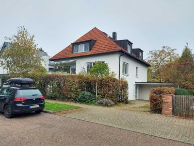 Helle und großzügige 3-Zimmer-Wohnung in Gerlingen-Schillerhöhe mit Balkon auf zwei Seiten.