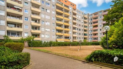 Gepflegte 4-Zimmer-Wohnung mit Loggia, EBK und Stellplatz in beliebter Lage