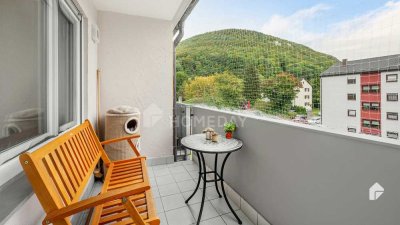 Sanierte 4-Zimmer-Wohnung mit Loggia, Garage und schönem Ausblick