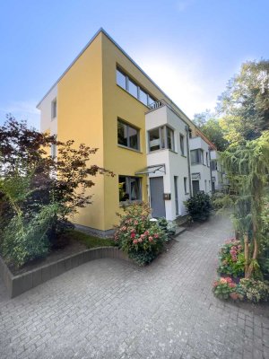 hochwertiges Reihenendhaus in TOP-LAGE mit Dachterrasse, Fußbodenheizung, Keller, Carport, uvm.