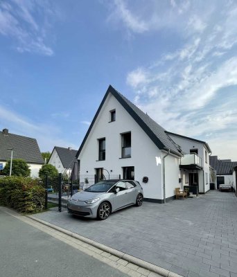 Kernsaniertes Haus mit Anbau im Doppelhausstil mit Platz für zwei Familien in Herzebrock