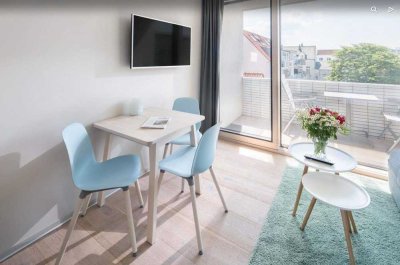 Geschmackvolle, neuwertige 1-Zimmer-Wohnung mit lux. Innenausstattung mit Balkon und EBK