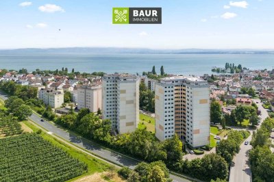 Bodensee und Alpenblick! Aufzugs versorgte 2,5-Zimmer-Wohnung mit TG-Stellplatz