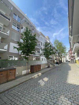 Moderne 3-Zimmer-Wohnung mit großer Terrasse, EBK und Stellplatz