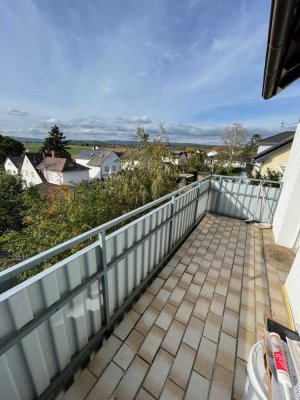 Sanierte sonnige 2 ZKBB - 50 m² mit EBK  am Ortsrand Wi-Igstadt € 625,- + NK