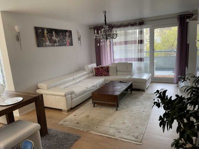 Exklusive 4-Raum-Wohnung mit gehobener Innenausstattung mit Balkon in Sindelfingen