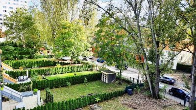 Bezugsfreie Wohnung mit Aufzug, Balkon und Stellplatz