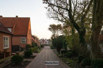 Einfamilienhaus mit Terrasse und Garten