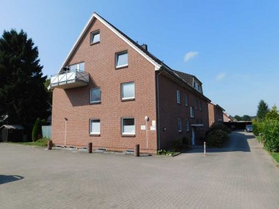 Dachgeschosswohnung mit Maisonette-Zimmer