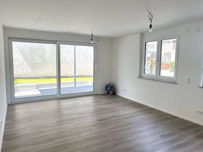 *Erstbestbezug: moderne 4 Zimmer-Wohnung mit Garten, 2 TG-Stellplätze, Keller, u.v.m.*