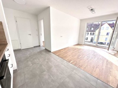 KL – Am Westpfalzklinikum: Neubau  – 2-Zimmer-Wohnung mit EBK, Balkon u. TG-Stellplatz