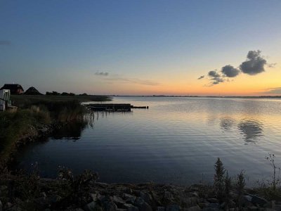 Bodenblick,Sauna,Kamin,Reetdach,Hafen,gute Fewo Vermietung möglich u Eigennutzung möglich.