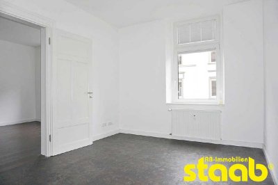 MODERNISIERTE ALTBAUWOHNUNG MIT BALKON *** MITTEN IM LEBEN ZWISCHEN CITY GALERIE UND BAHNHOF!