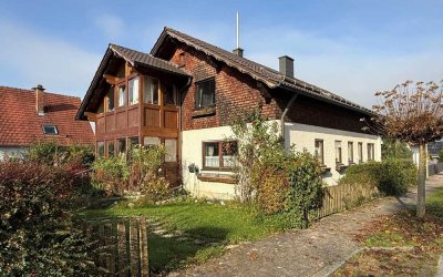 *** Attraktives Zweifamilienhaus in Altenstadt-Filzingen ***