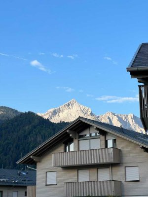 Exklusive 3-Zimmer-Wohnung mit Balkon und Top-Einbauküche in Garmisch-Partenkirchen