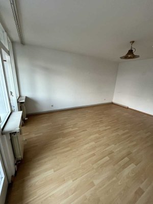 2-Zi Wohnung mit Balkon in Passau