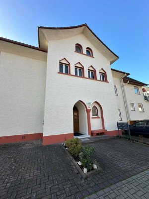 Ansprechende 1-Zimmer-Dachgeschosswohnung mit Dachterrasse und Einbauküche in Bad Orb