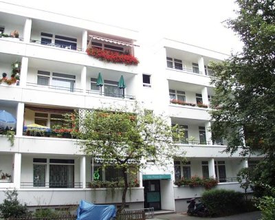 Geräumige drei Zimmer Wohnung in Ratingen!