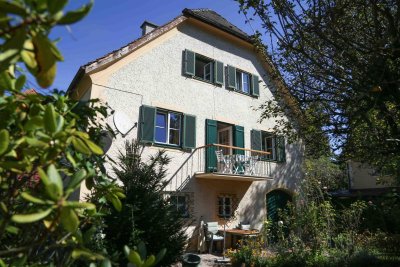 Einfamilienhaus im Grünen in bevorzugter Stadtlage