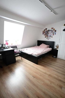 DIREKTE UNI-NÄHE! Modernes Appartement in Bochum-Querenburg mit EBK!