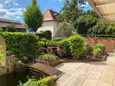 LICHTDURCHFLUTETES WOHNGLÜCK MIT KAMIN UND IDYLLISCHEM GARTEN