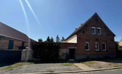 Einfamilienhaus mit riesigem Grundstück in kinderfreundlicher Umgebung 5 Min. vom "Süßen See"