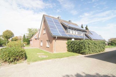 Ein-/Zweifamilienhaus + PV-Anlage & baufähiges Grundstück in Cloppenburg zu verkaufen