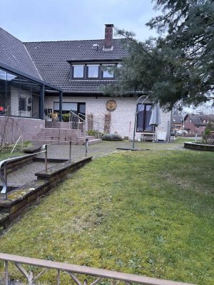 Wunderschöne 2 Zimmer Wohnung mit Gartennutzung und Einbauküche in Garbsen