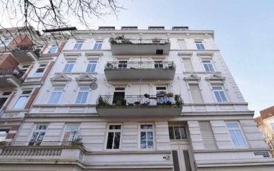 Eleganz trifft Jugendstil: 4-Zimmer-Traumwohnung mit 2 Balkonen in bester Lage nahe Eimsbüttel