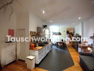 Tauschwohnung: schöne 4 Z Altbau WHG mit 2 Bädern/Balkonenundgroßer Wohnküche