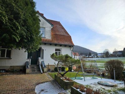 Schöne 3-Zimmer-Wohnung mit Garten, Einbauküche und Kaminofen-Anschluss in Extertal Bremke