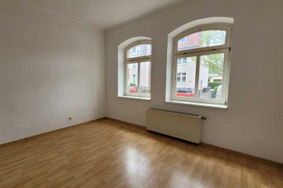 ANFRAGESTOPP! Schöne 4-Zimmer Altbauwohnung in der 18.-März-Straße in Gotha