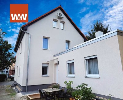 #Hochwertig saniertes Mehrfamilienhaus mit großzügigem Hof und Gewerbefläche