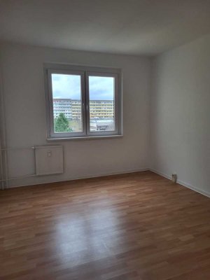 Kautionsfrei + 2 Monate Mietfrei! 4 -Raumwohnung zum Schnäppchenpreis!