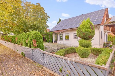 Nachhaltiges Einfamilienhaus mit Photovoltaik, Vollunterkellerung und großzügigem Garten