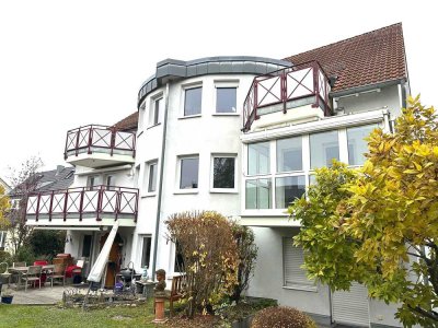 Ein Wohntraum ist diese 5 1/2 Zimmerwohnung m. Wintergarten und 2 Balkonen in erstklassiger Lage