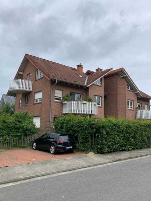 Helle, tolle 2,5 Zimmer Wohnung, mit Top-EBK und Balkon in ruhiger und zentraler Lage