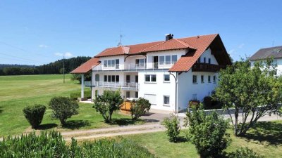 Exklusives Mehrgenerationenhaus mit Panoramablick viel Platz großem Grundstück & drei Garagen