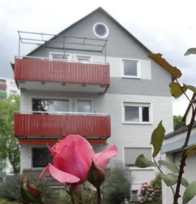 3 Familienhaus mit Baugrundstück & Baugenehmigung, ruhige Lage in Offenbach